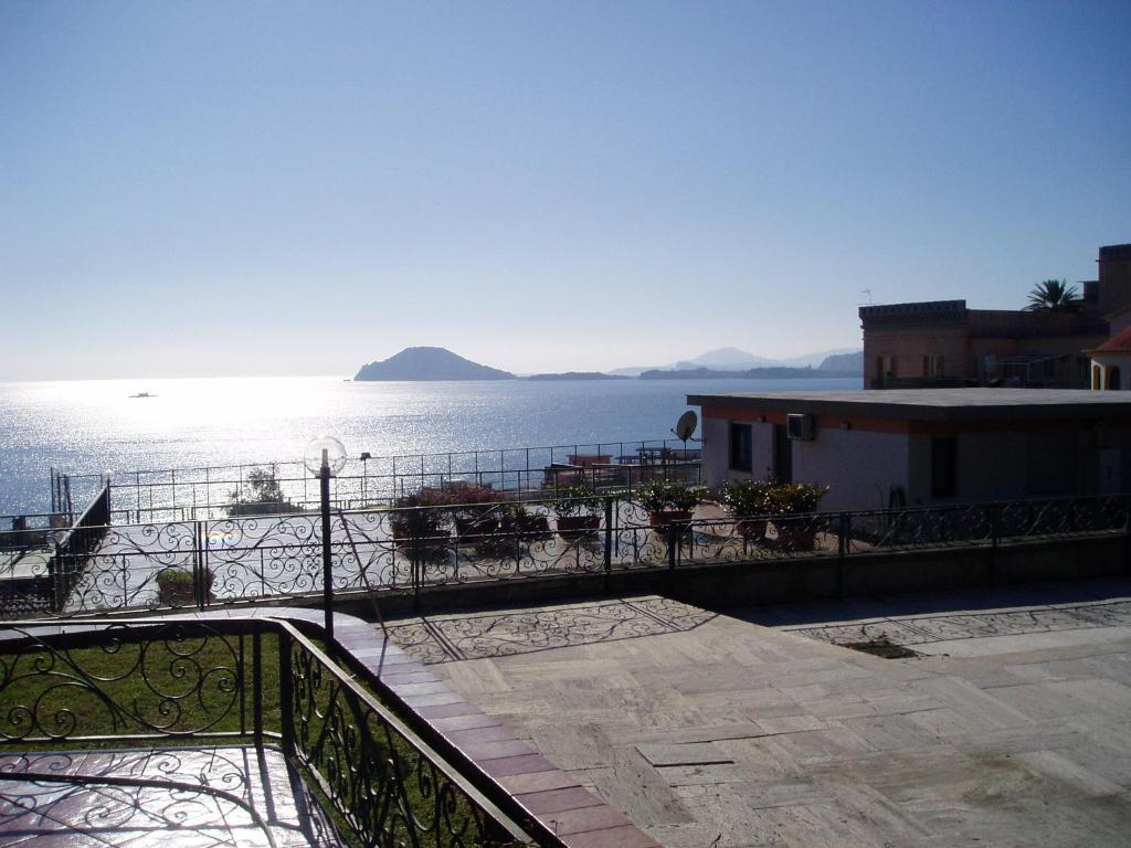 Miramare Residence Pozzuoli Kültér fotó
