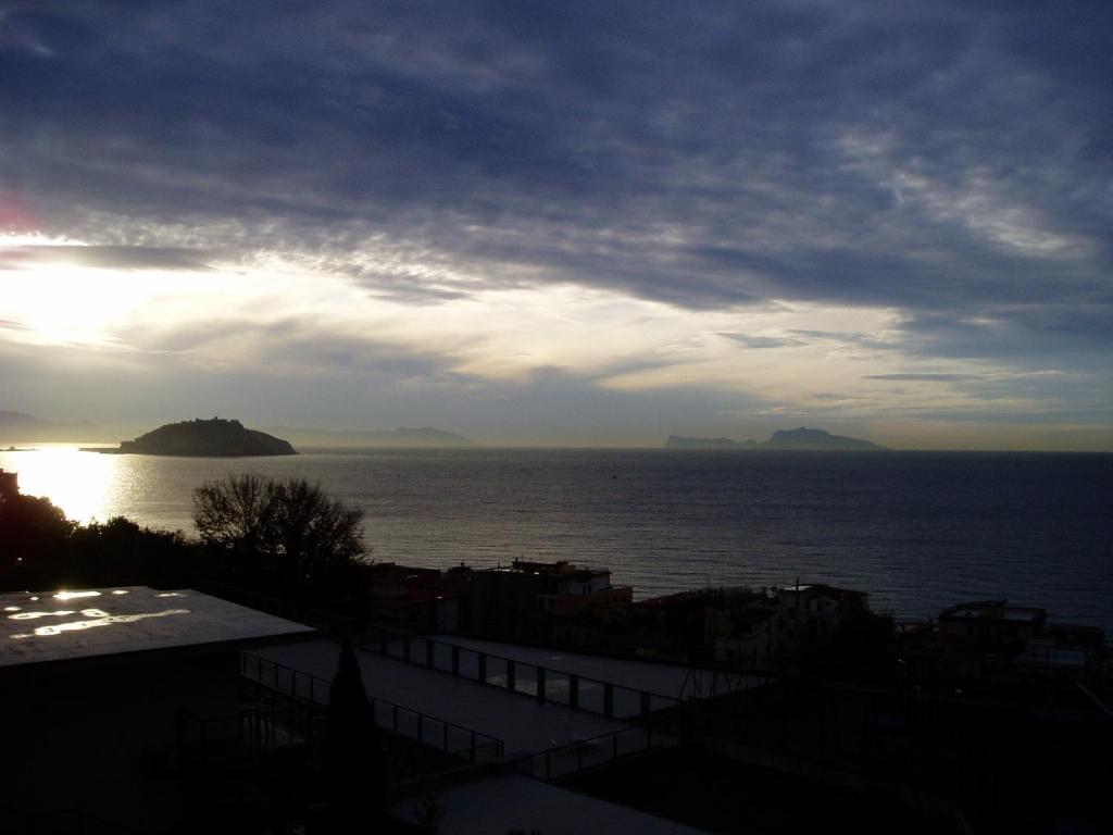 Miramare Residence Pozzuoli Kültér fotó