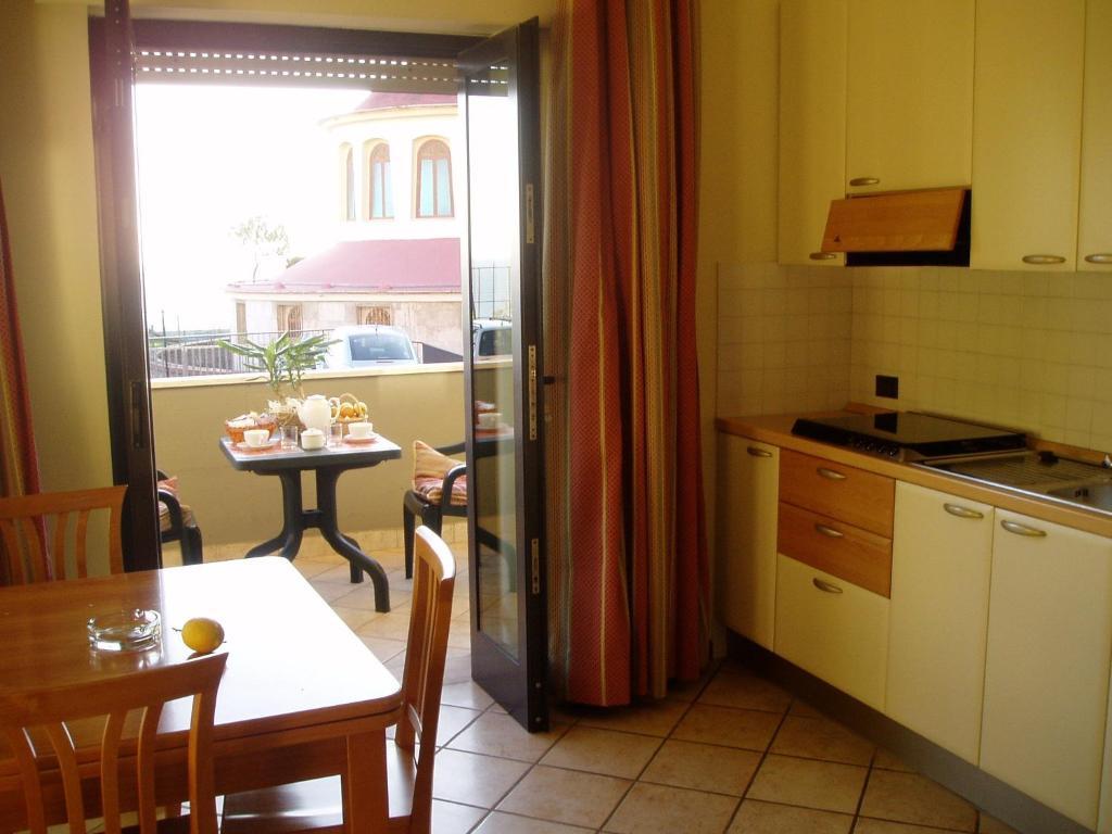 Miramare Residence Pozzuoli Szoba fotó