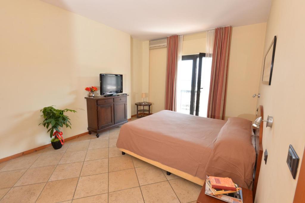 Miramare Residence Pozzuoli Szoba fotó