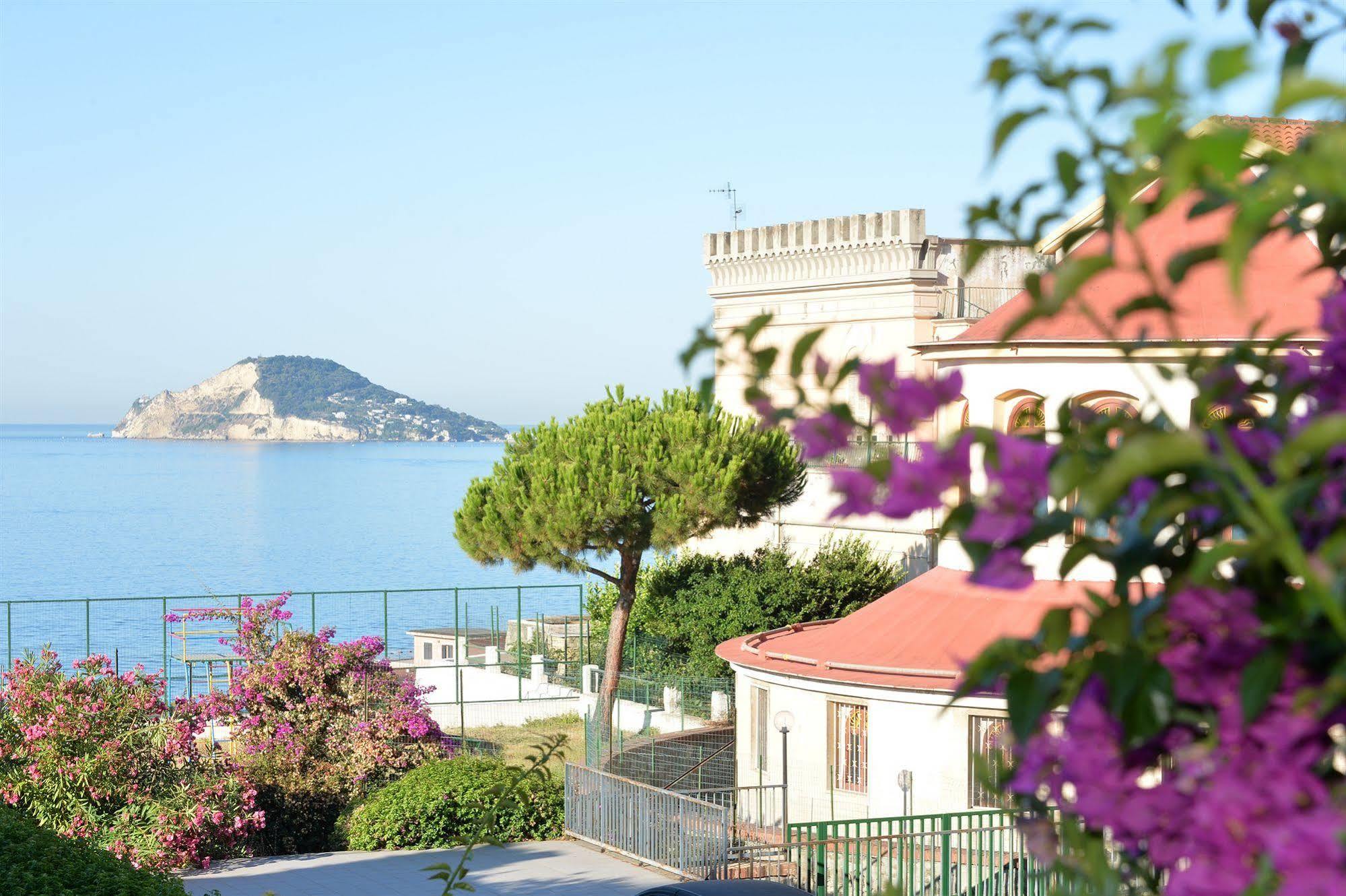 Miramare Residence Pozzuoli Kültér fotó
